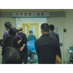 汶上縣義橋鎮(zhèn)劉學(xué)莊村發(fā)生精神病傷人事件，一男童被砍18刀