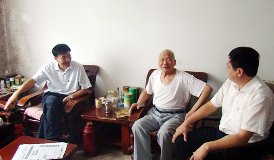 汶上縣委副書(shū)記、縣長(zhǎng)孫琪看望慰問(wèn)離休老干部
