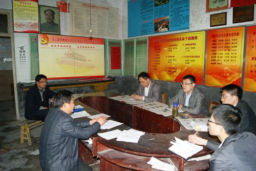 團汶上縣委到郭樓鎮(zhèn)東張莊村進行實地走訪調(diào)研