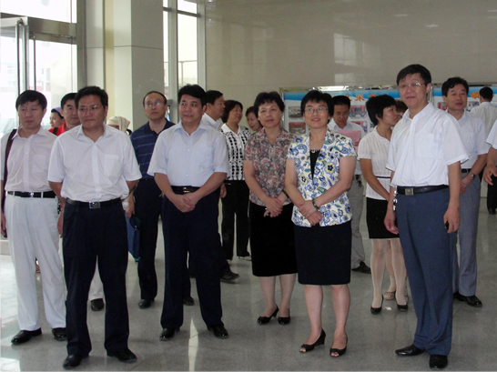 濟寧市政協(xié)副主席陳穎率衛(wèi)生界部分政協(xié)委員來汶上縣調(diào)研衛(wèi)生工作