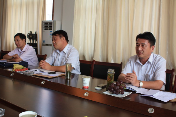 汶上縣縣委組織部、統(tǒng)戰(zhàn)部到縣教育體育局調(diào)研非黨領(lǐng)導(dǎo)干部工作