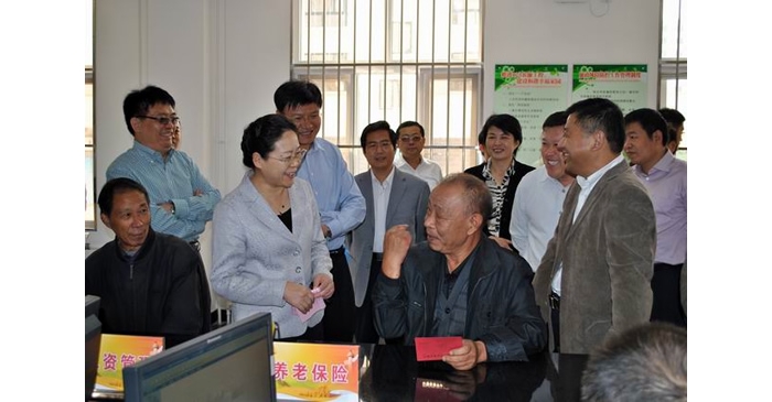濟(jì)寧市委常委、市紀(jì)委書記李建華率市直有關(guān)部門負(fù)責(zé)同志來汶上縣調(diào)研指導(dǎo)工作