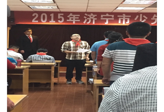 讓祖國的花朵健康綻放——少先隊(duì)輔導(dǎo)員 忙“充電”