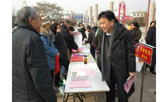 汶上縣人民政府 部門動態(tài) 縣畜牧獸醫(yī)局參加全縣科技、文化、衛(wèi)生“三下鄉(xiāng)”活動