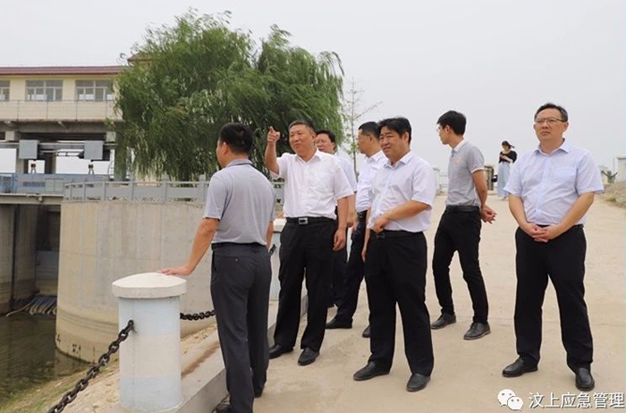 汶上縣人民政府 政務(wù)要聞 縣委副書記、縣長(zhǎng)李洪文督導(dǎo)安全生產(chǎn)應(yīng)急管理和防汛抗旱工作