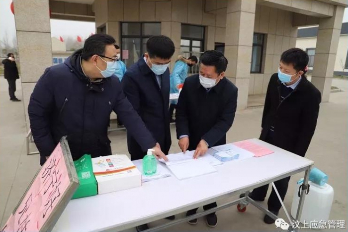 汶上縣人民政府 政務要聞 縣委常委、副縣長魏中齊帶隊檢查企業(yè)復工復產(chǎn)、疫情防控和安 ...